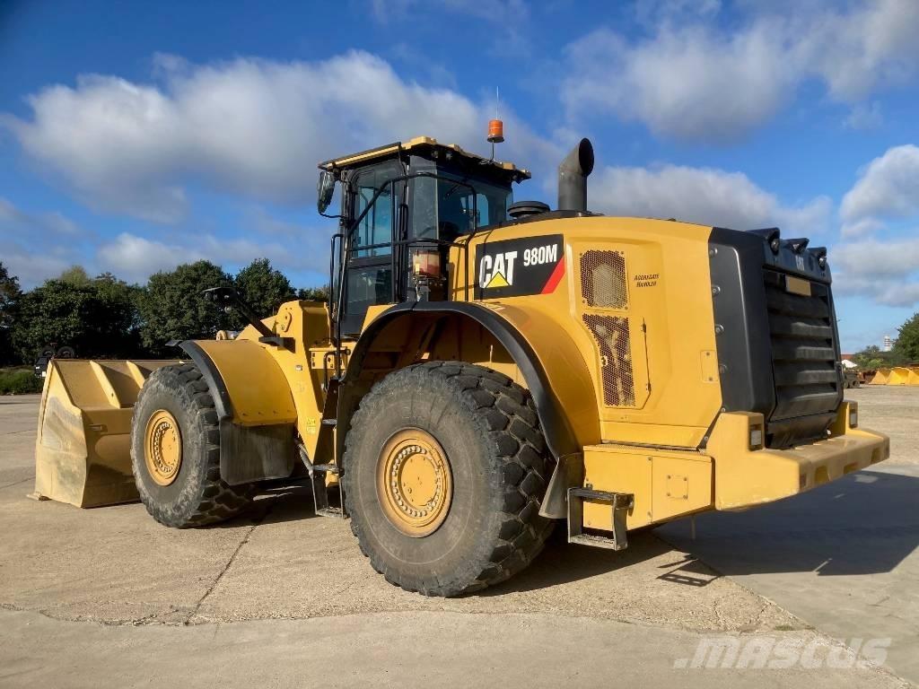 CAT 980M Pyöräkuormaajat