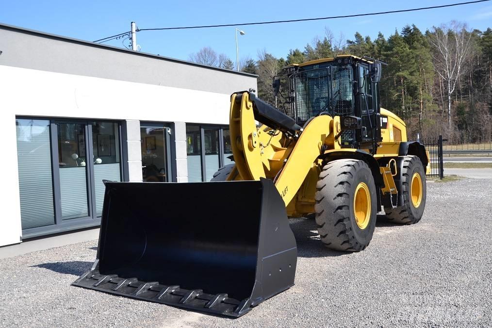 CAT 938 M Pyöräkuormaajat