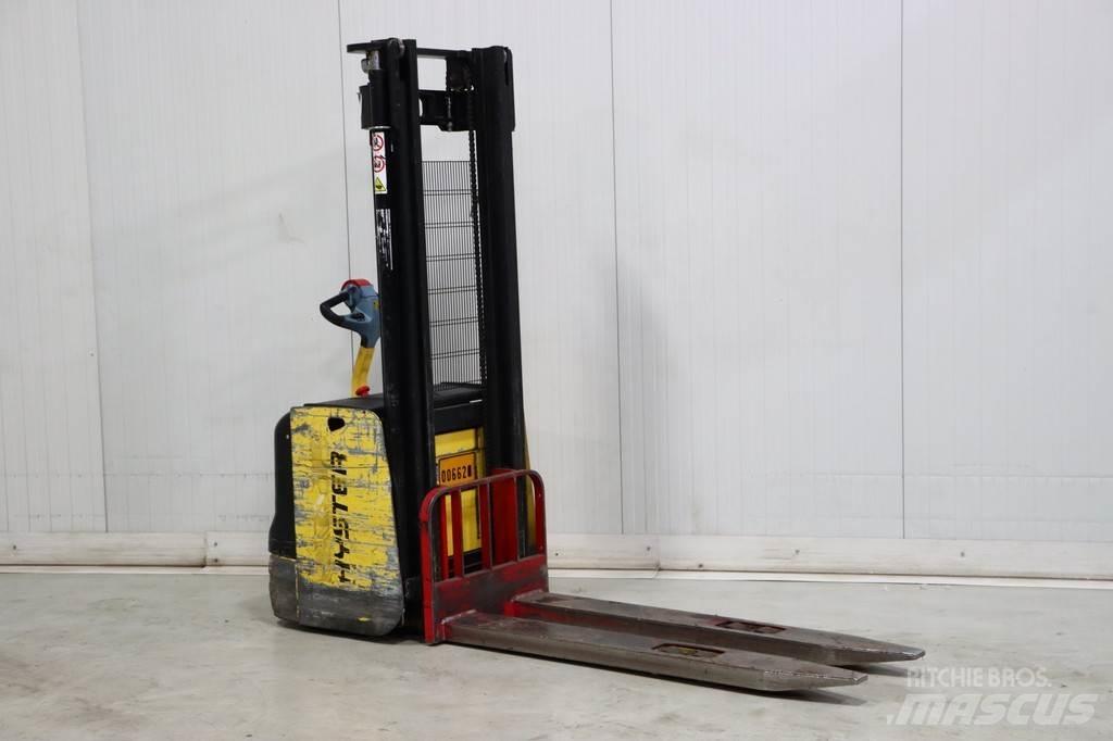 Hyster S1.4 Käyden ajettavat pinoamistrukit
