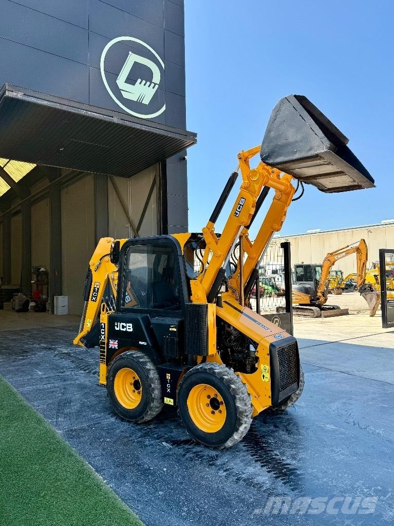 JCB 1 CX Kaivurikuormaajat