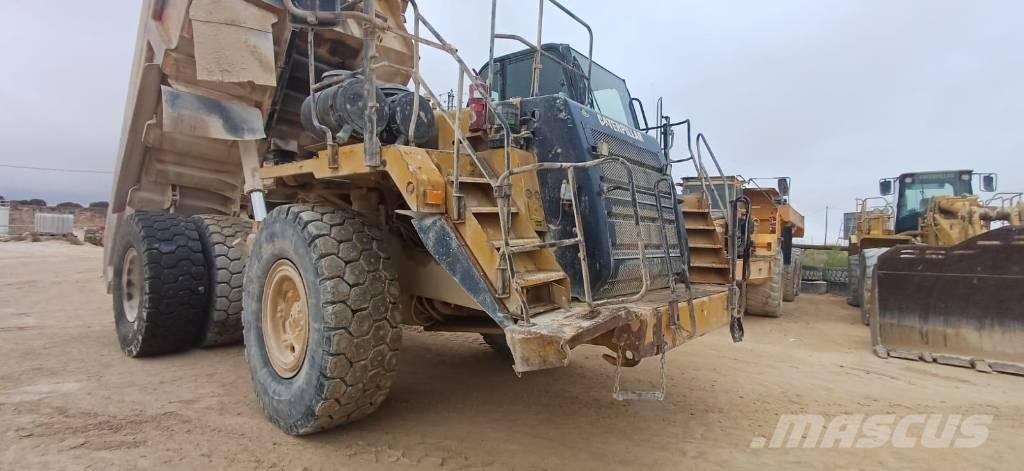 CAT 773 F Maansiirtoautot