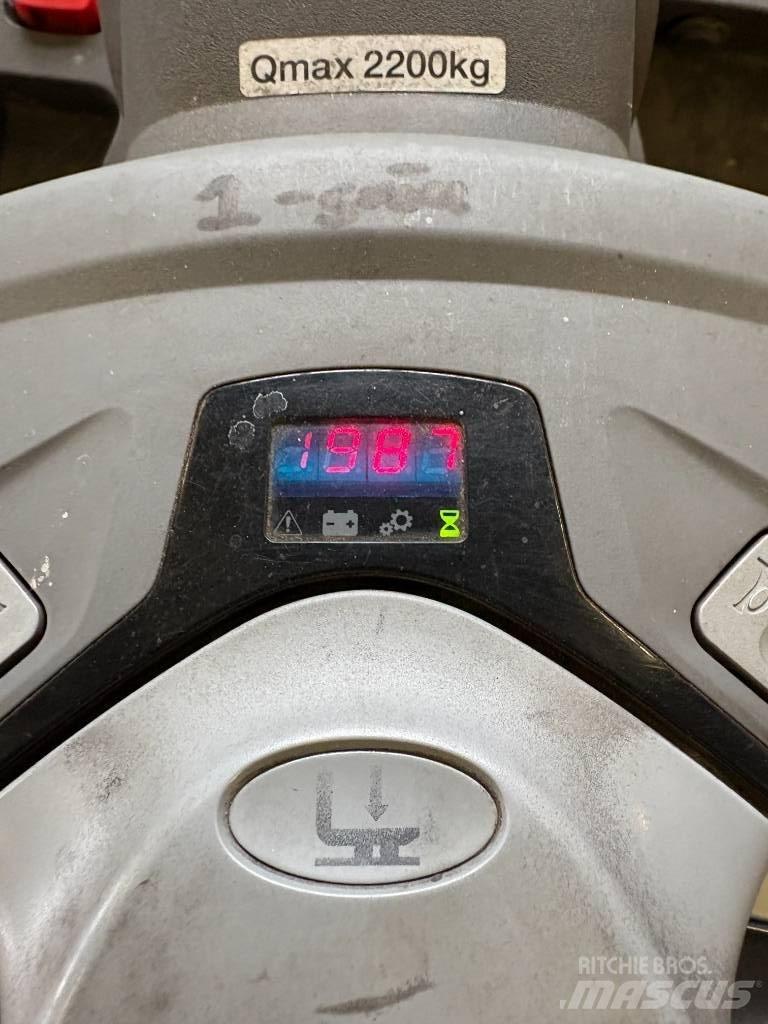 Cesab P322 Lavansiirtotrukit ajotasolla