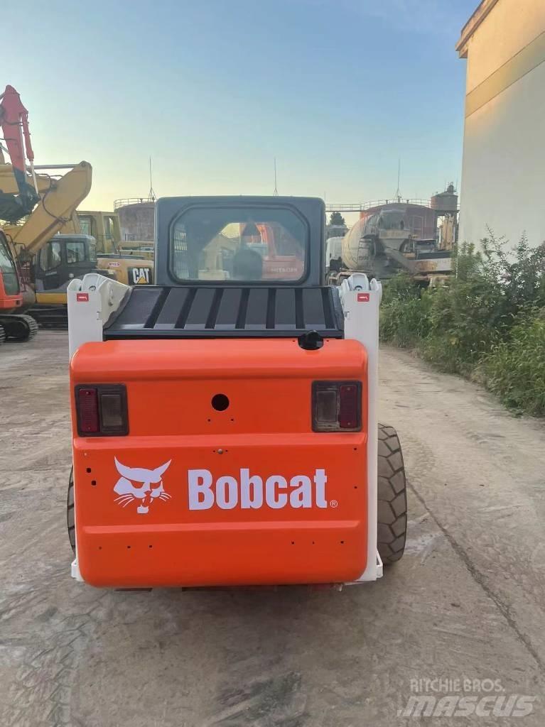 Bobcat S 130 Liukuohjatut kuormaajat