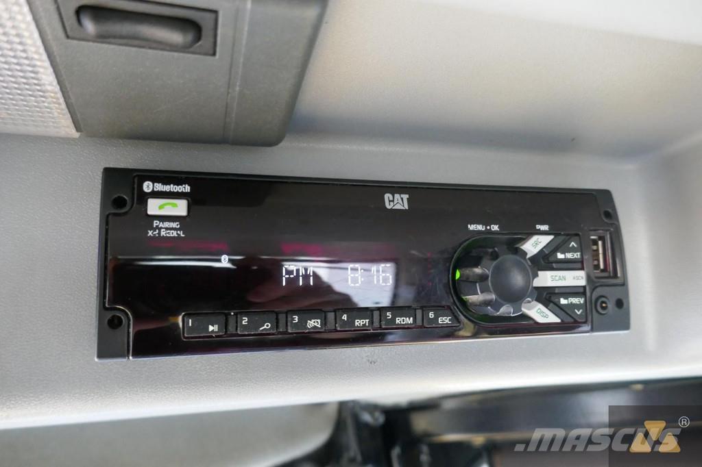 CAT D8T Telaketjupuskutraktorit