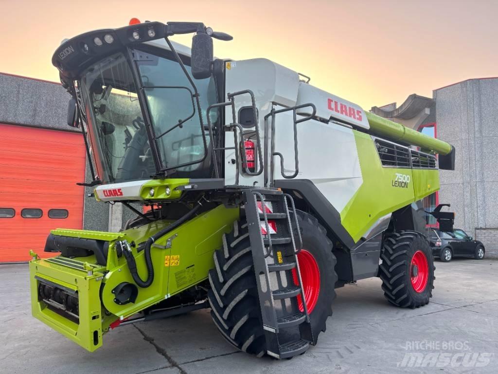 CLAAS Lexion 7500 Leikkuupuimurit
