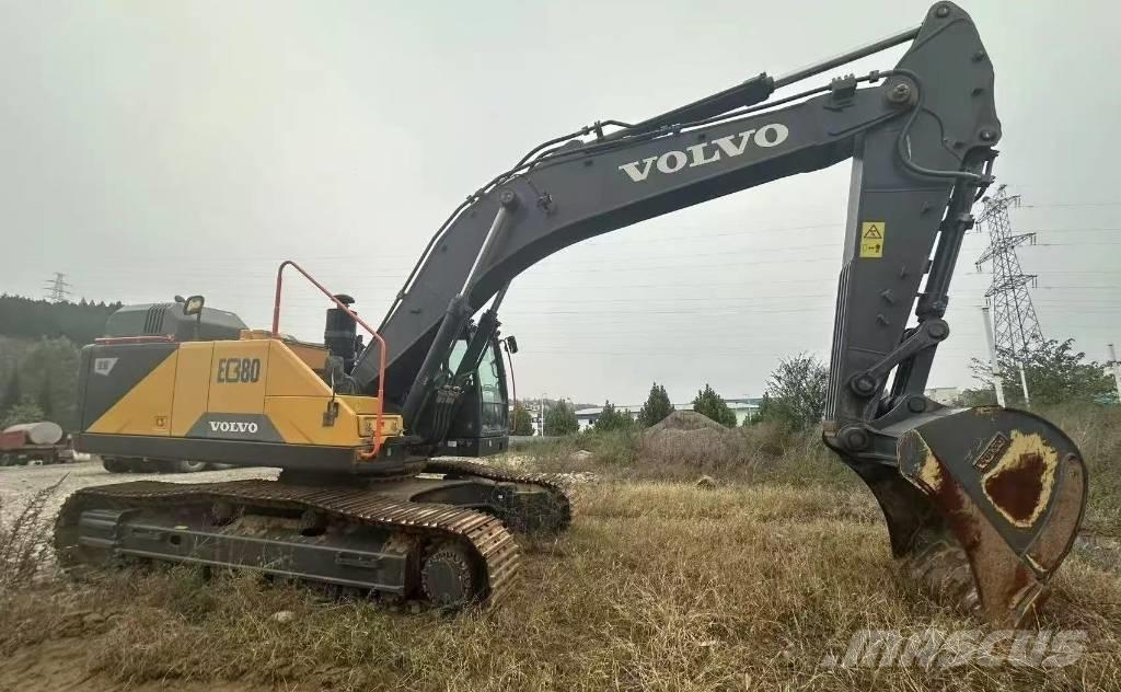 Volvo 380 Telakaivukoneet
