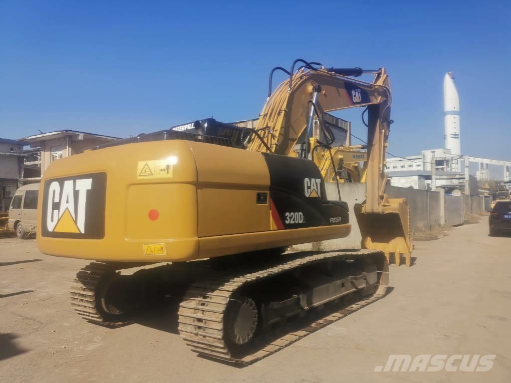 CAT 320 D Telakaivukoneet