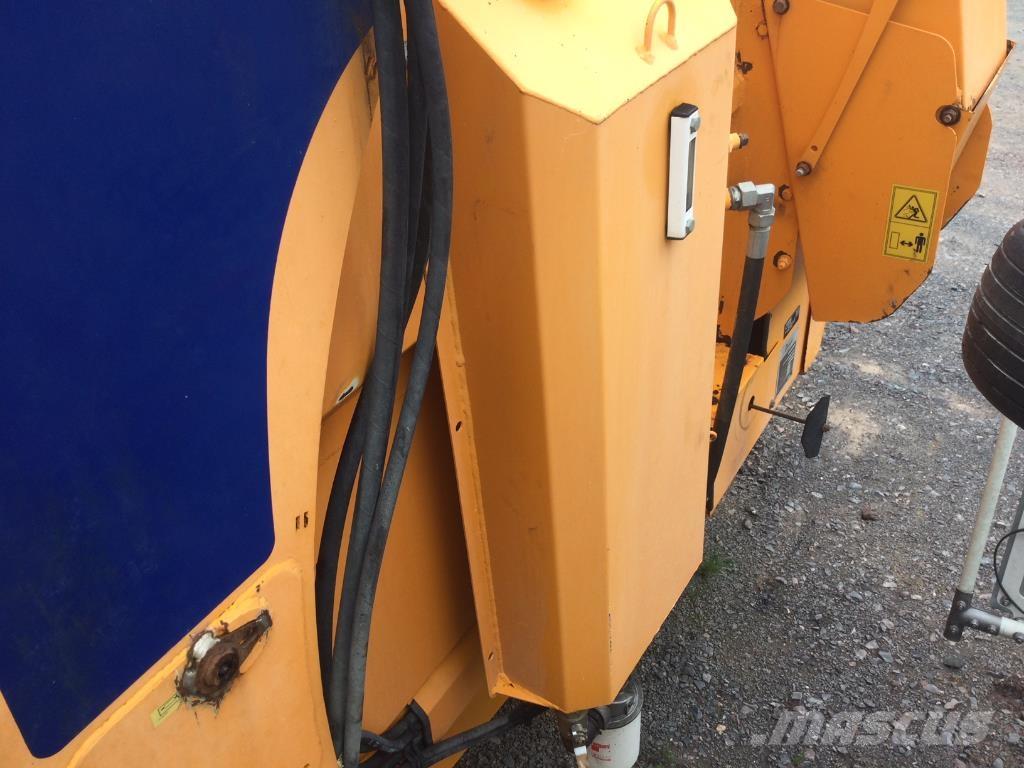 Belair COMET 838 Säiliörehun purkulaitteet