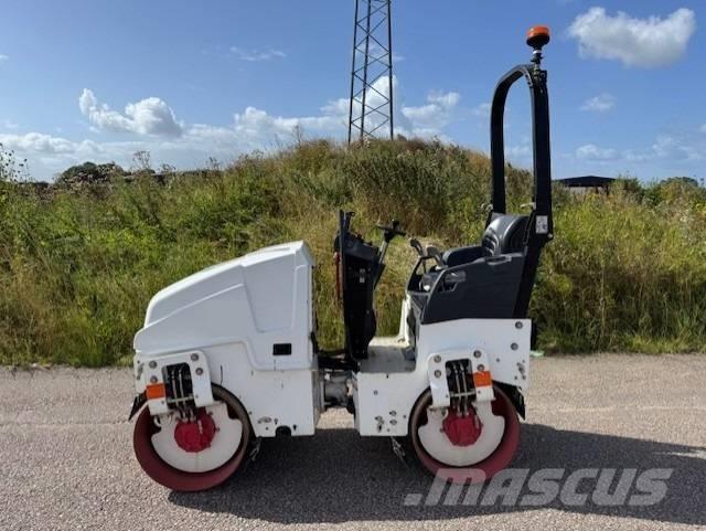 Bomag BW90 AD-5, Vält Tandemjyrät