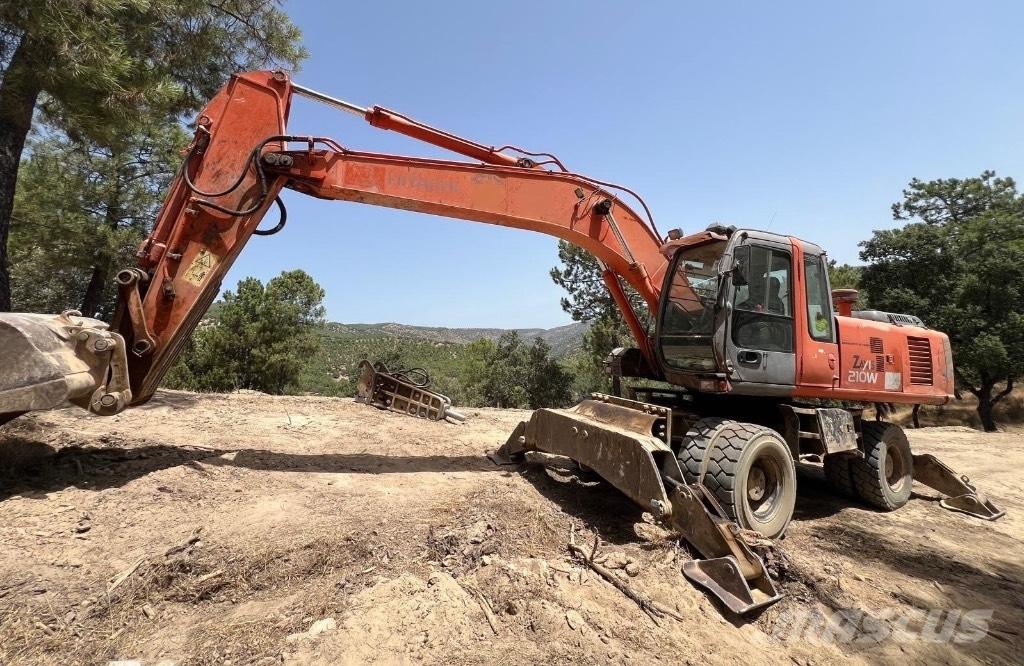 Hitachi ZX 210 W Pyöräkaivukoneet