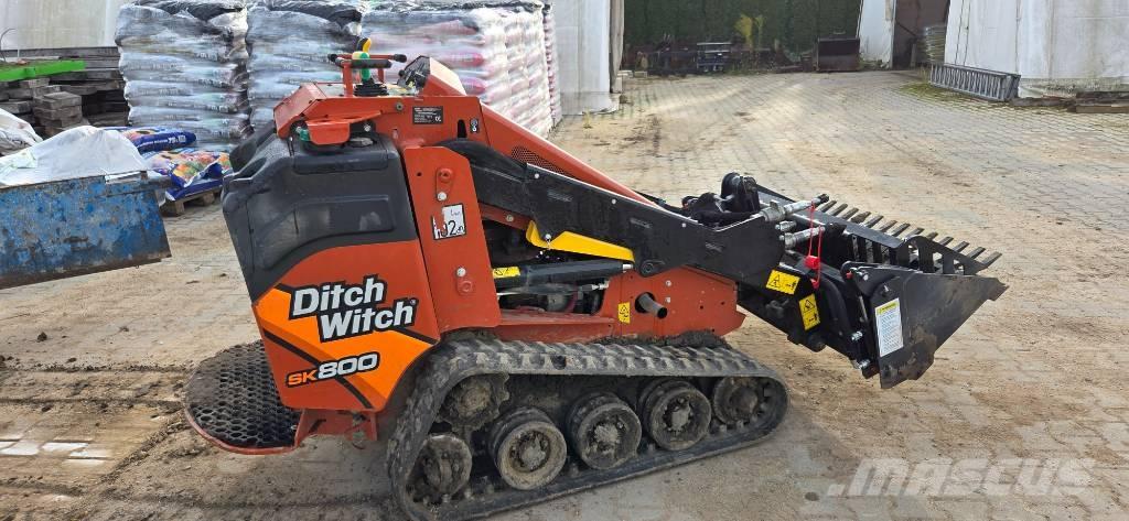 Ditch Witch SK 800 Pienkuormaajat