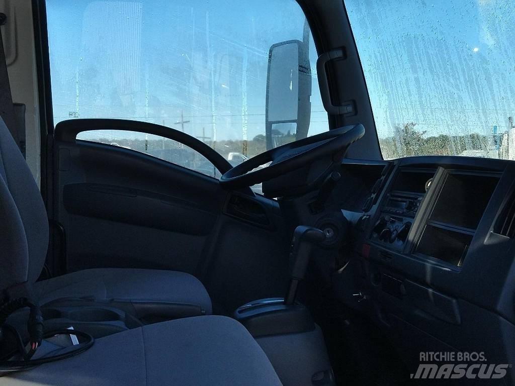 Isuzu NRR Sora- ja kippiautot
