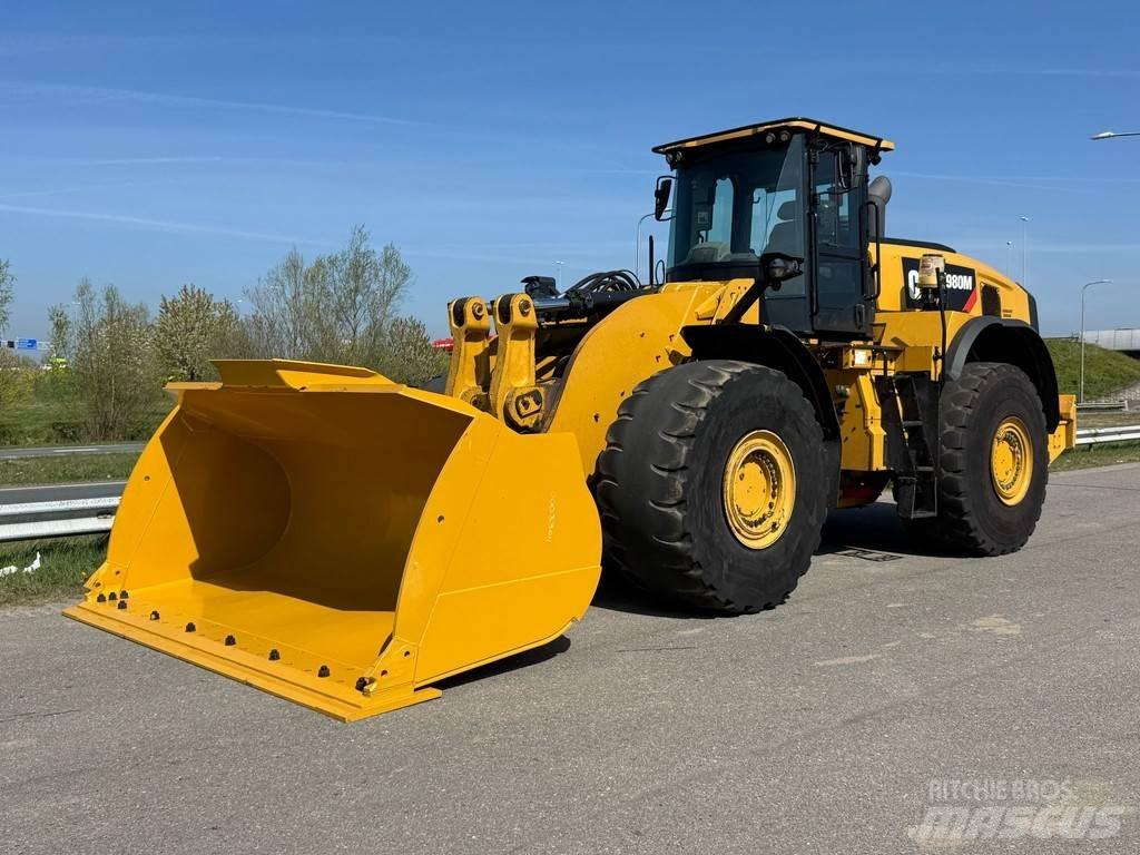 CAT 980M Pyöräkuormaajat