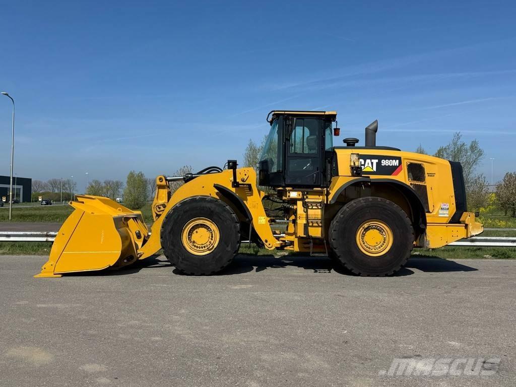 CAT 980M Pyöräkuormaajat