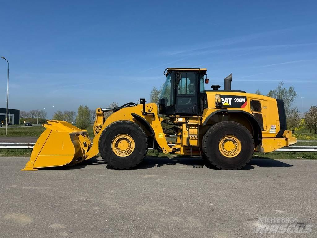 CAT 980M Pyöräkuormaajat