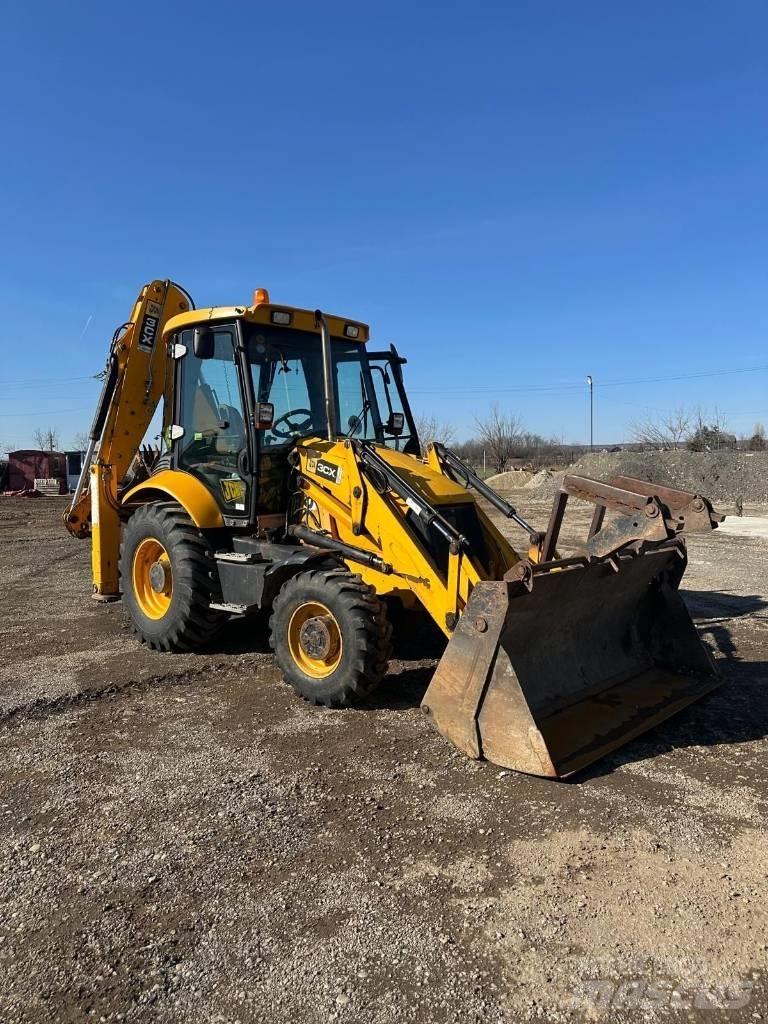 JCB 3 CX Kaivurikuormaajat