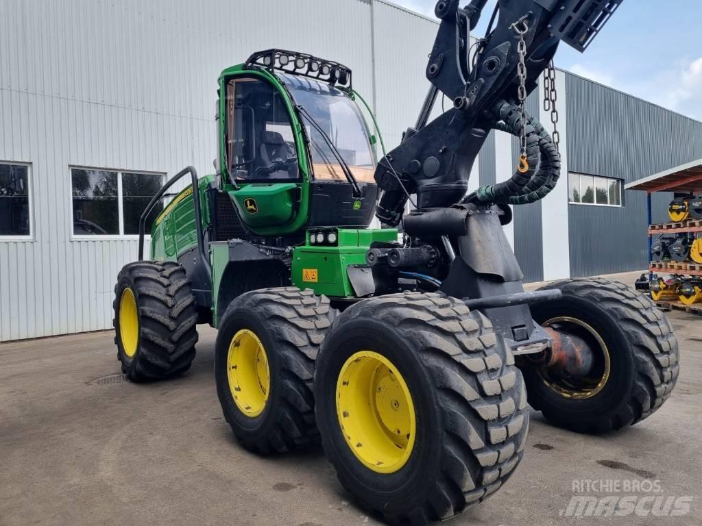 John Deere 1270 G Harvesterit