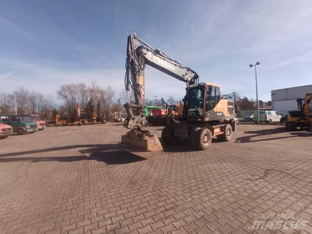 Volvo EW 180 E Pyöräkaivukoneet