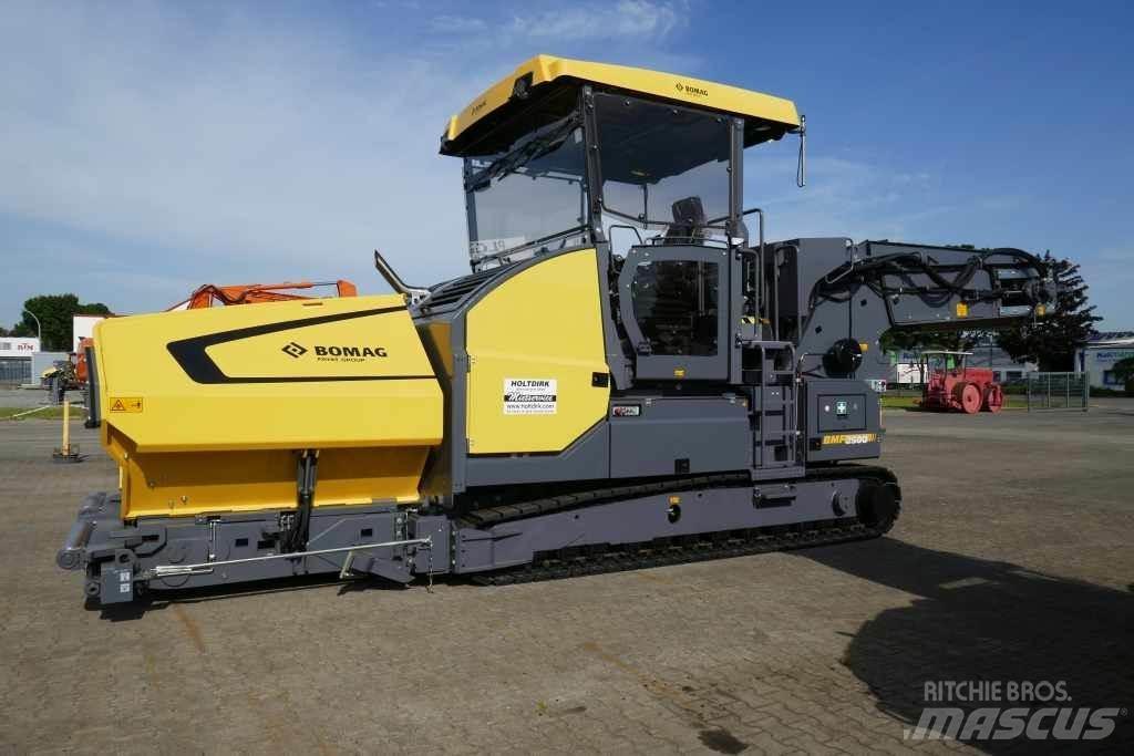 Bomag BMF 2500 M Syöttölaitteet