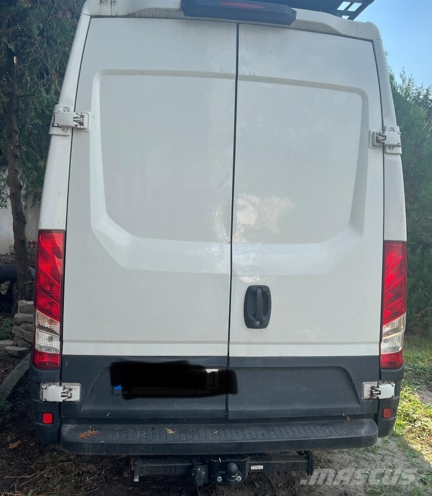 Iveco Daily 35S15 Pakettiautot