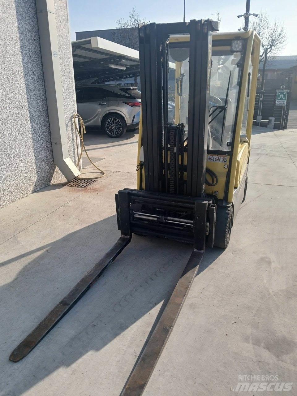 Hyster J1.6XNMWB Sähkötrukit