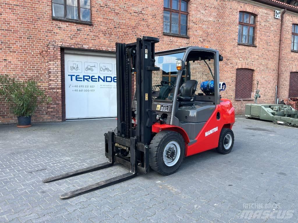Manitou MI 40 G Nestekaasutrukit