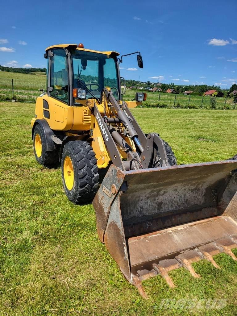 Volvo L 25 F Pyöräkuormaajat