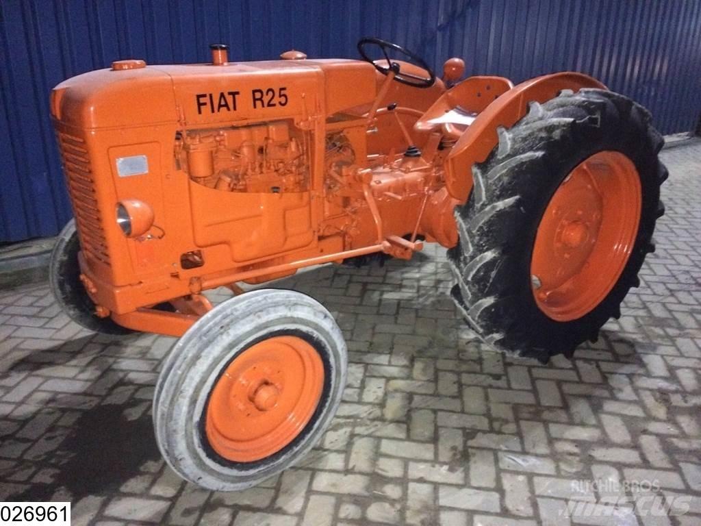 Fiat R25 2WD Traktorit