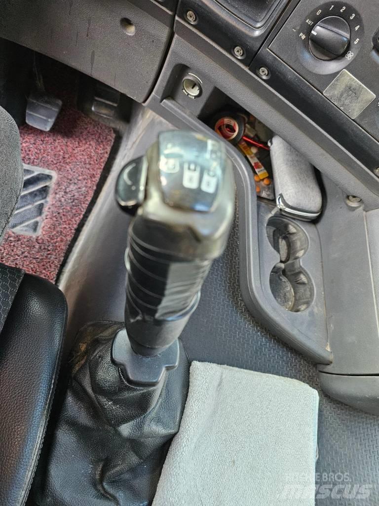 Scania G 420 Vetopöytäautot