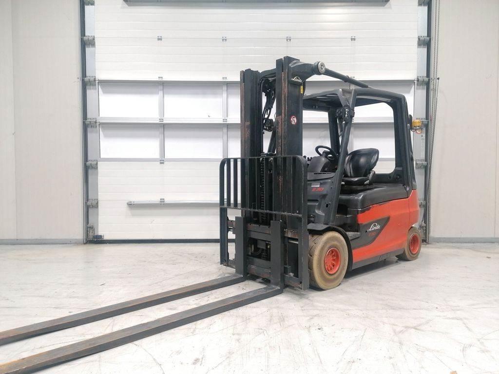 Linde E30L-01 Sähkötrukit