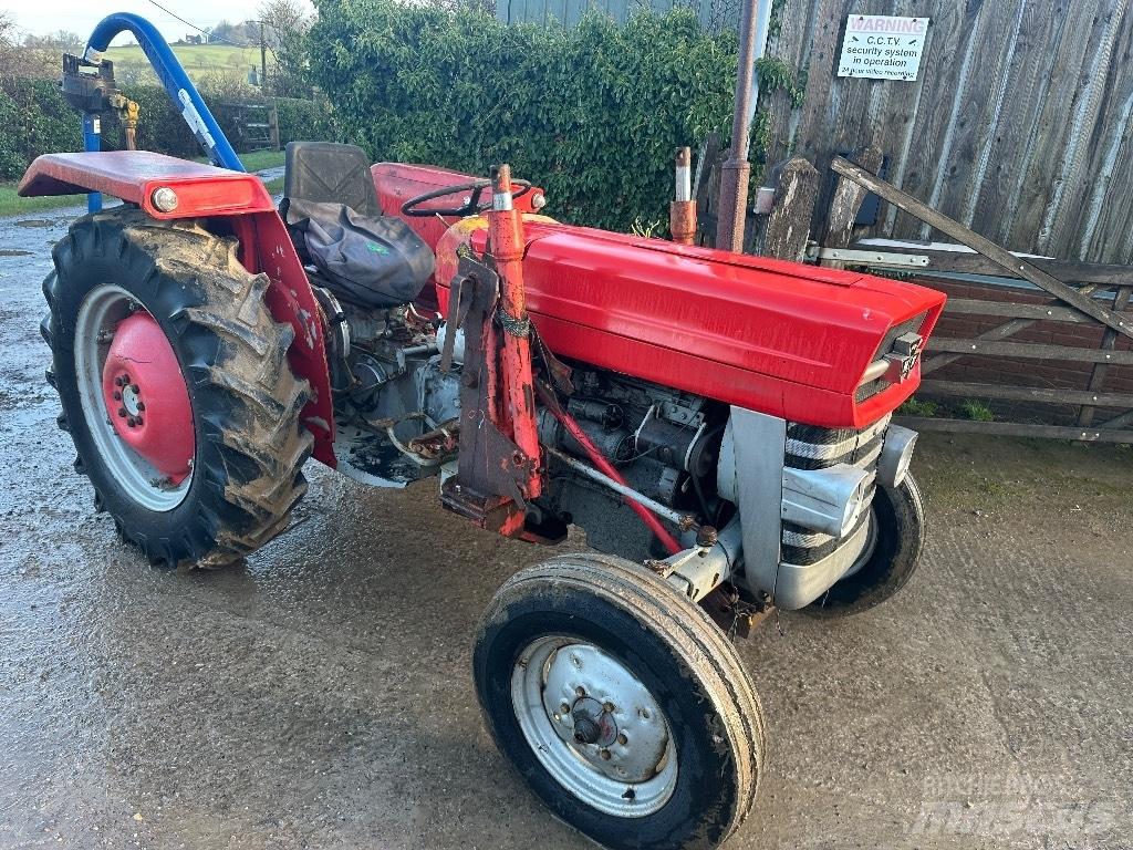 Massey Ferguson 135 Traktorit