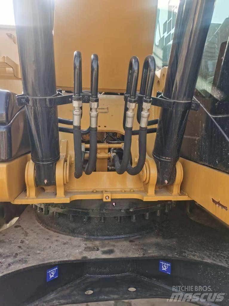 CAT 320d2 Telakaivukoneet