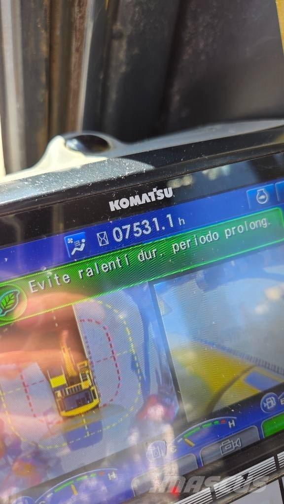 Komatsu PC 210 LC-11 Telakaivukoneet