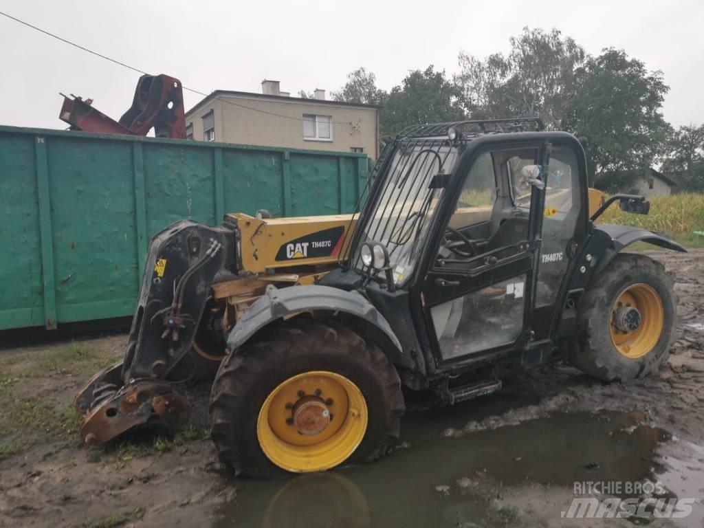 CAT TH 407 2013r Kurottajat