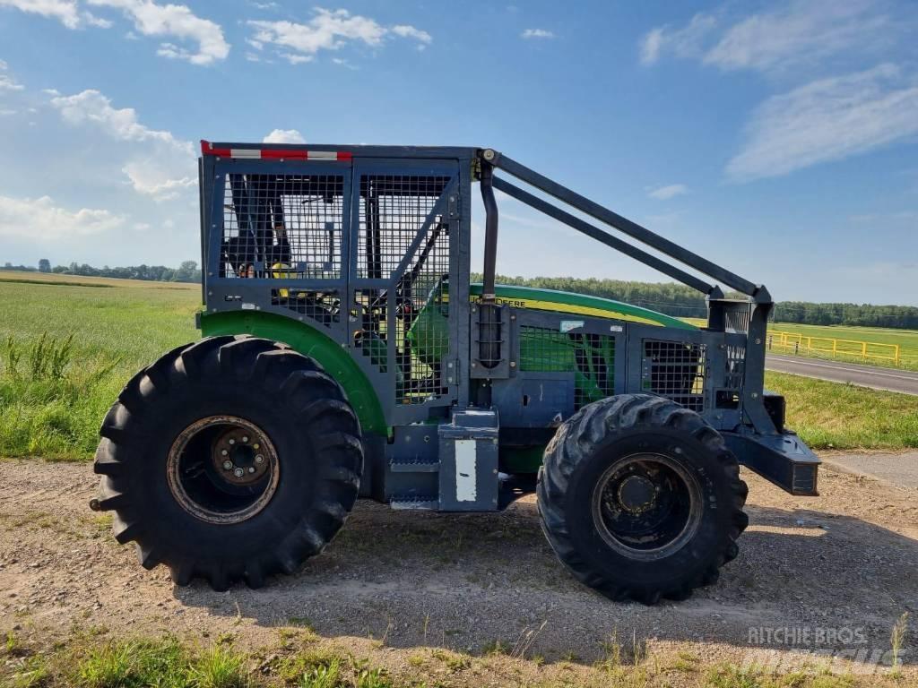 John Deere 5100 M Metsätraktorit