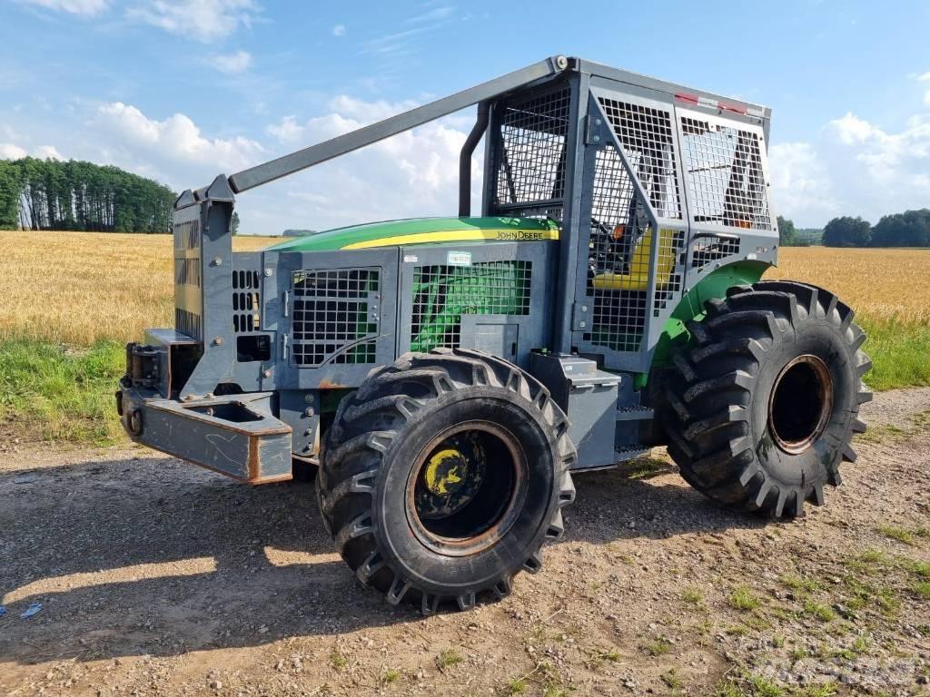 John Deere 5100 M Metsätraktorit