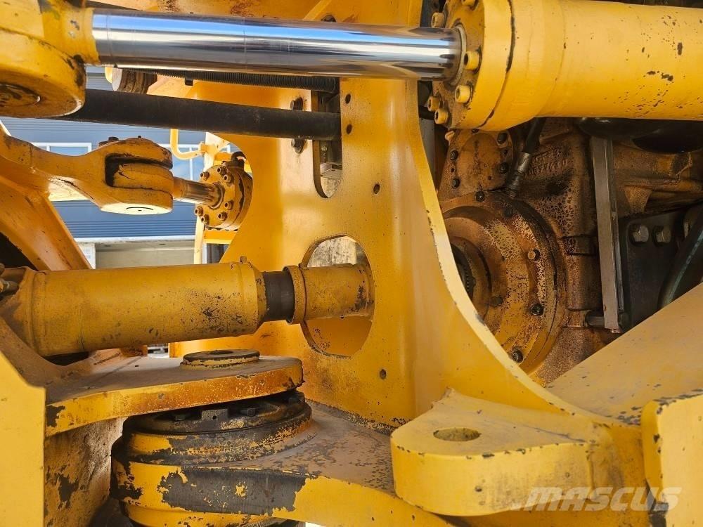 Volvo L 180 E Pyöräkuormaajat