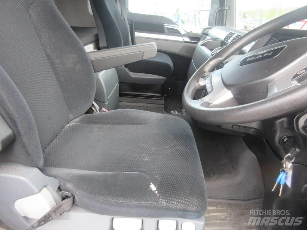 MAN TGX 26.480 Vetopöytäautot