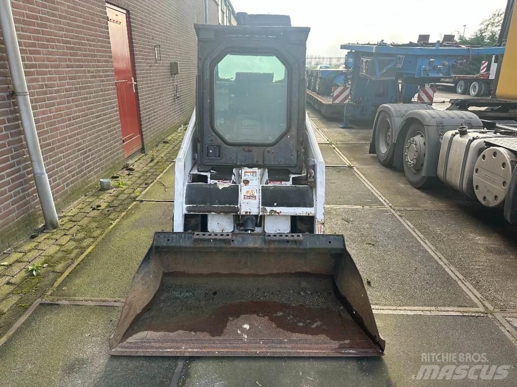 Bobcat 553 Liukuohjatut kuormaajat