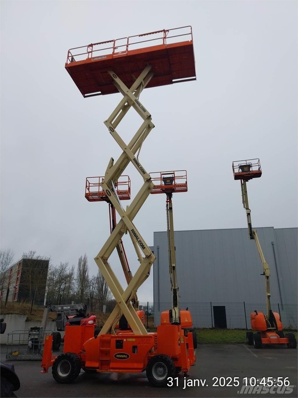 JLG 4394RT Saksilavat