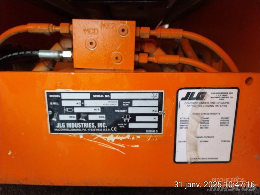 JLG 4394RT Saksilavat