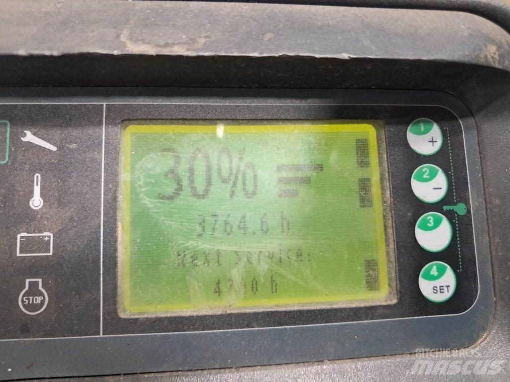 Linde D12 AP Käyden ajettavat pinoamistrukit