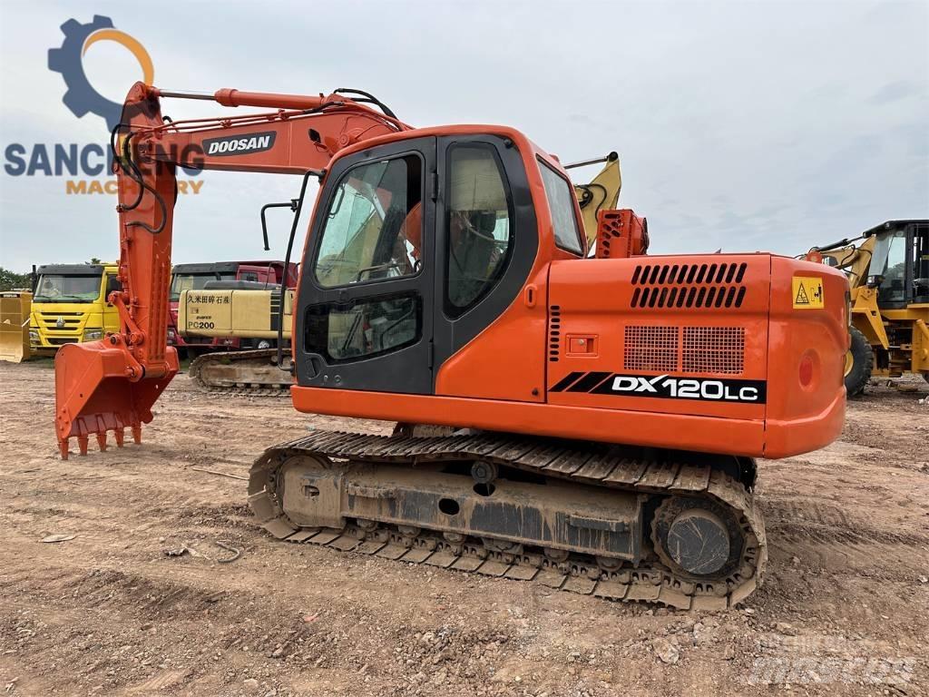 Doosan DX 120 Midikaivukoneet 7t - 12t