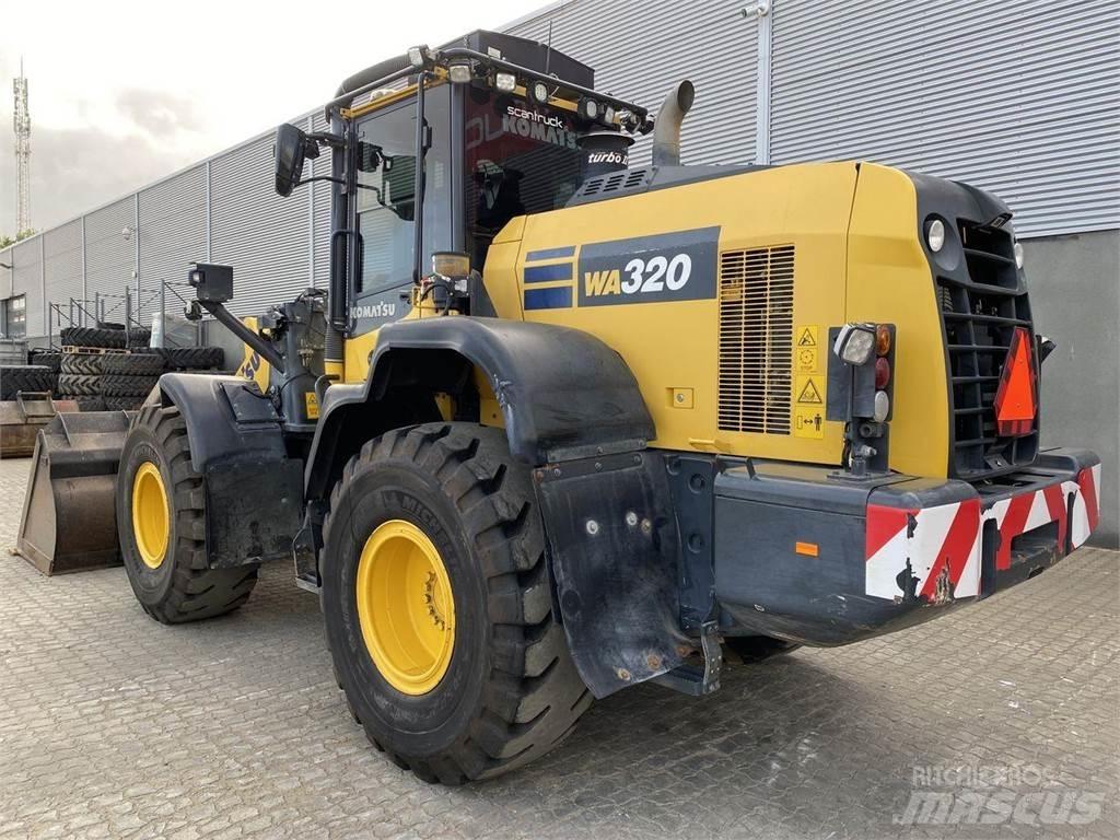 Komatsu WA320-8 Pyöräkuormaajat