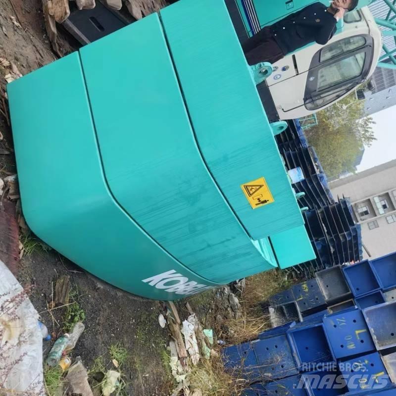 Kobelco 7080 Tela-alustaiset nosturit