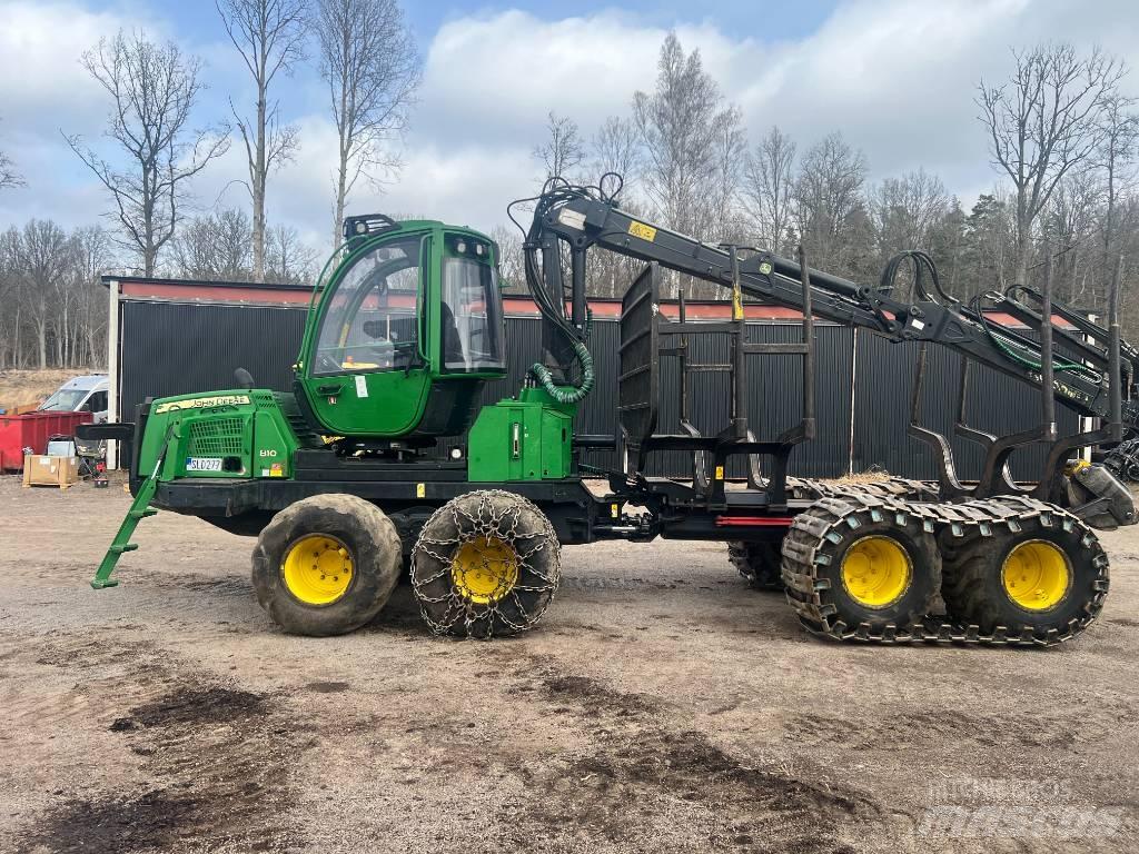 John Deere 810 E Kuormatraktorit