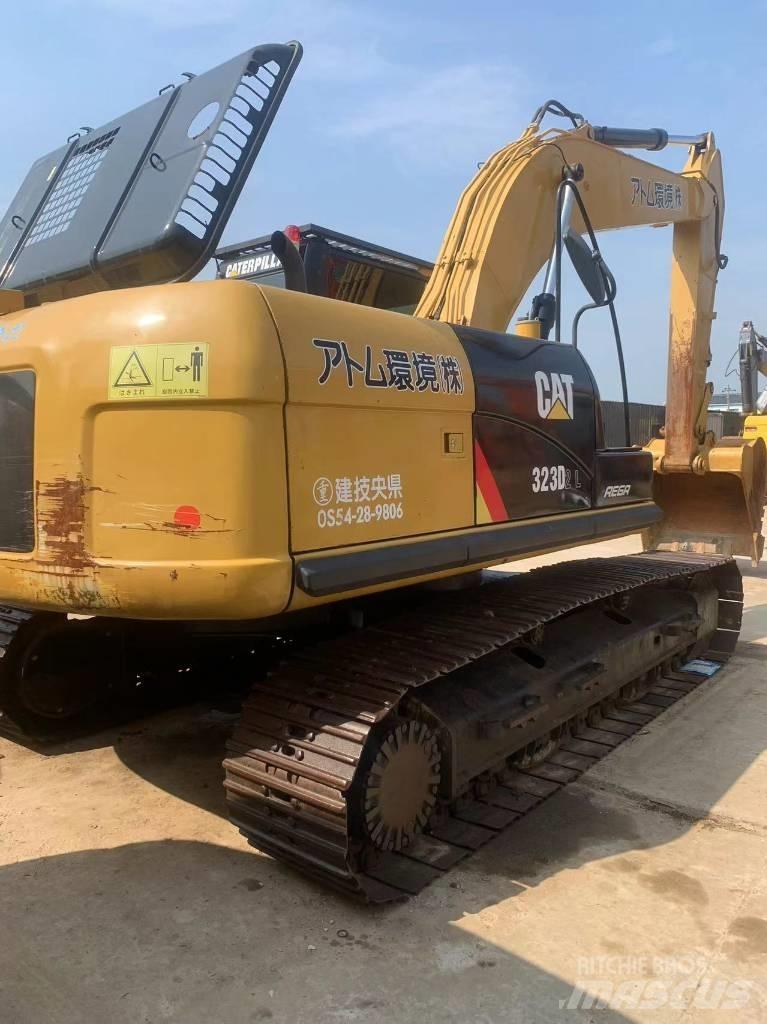CAT 323 D L Telakaivukoneet