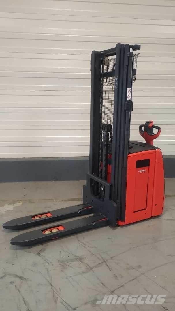 Linde L14 Ajettavat pinoamisvaunut
