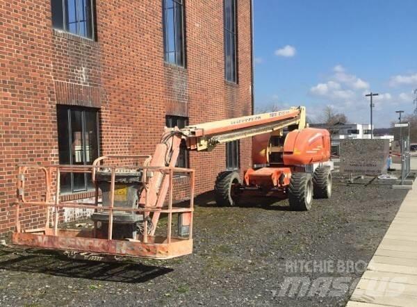 JLG 860 SJ Teleskooppipuominostimet