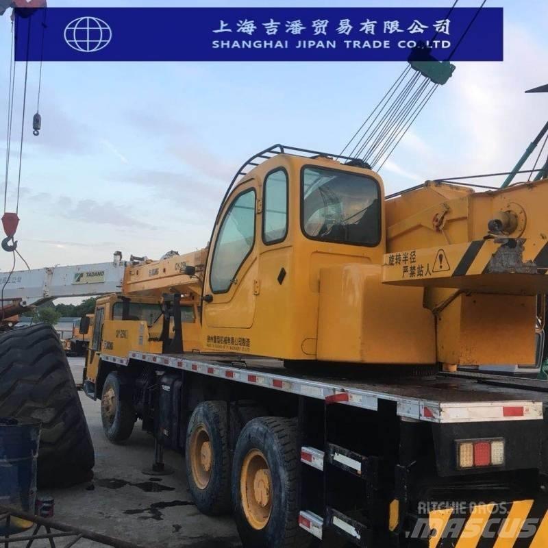 XCMG QY 25 Mobiilinosturit